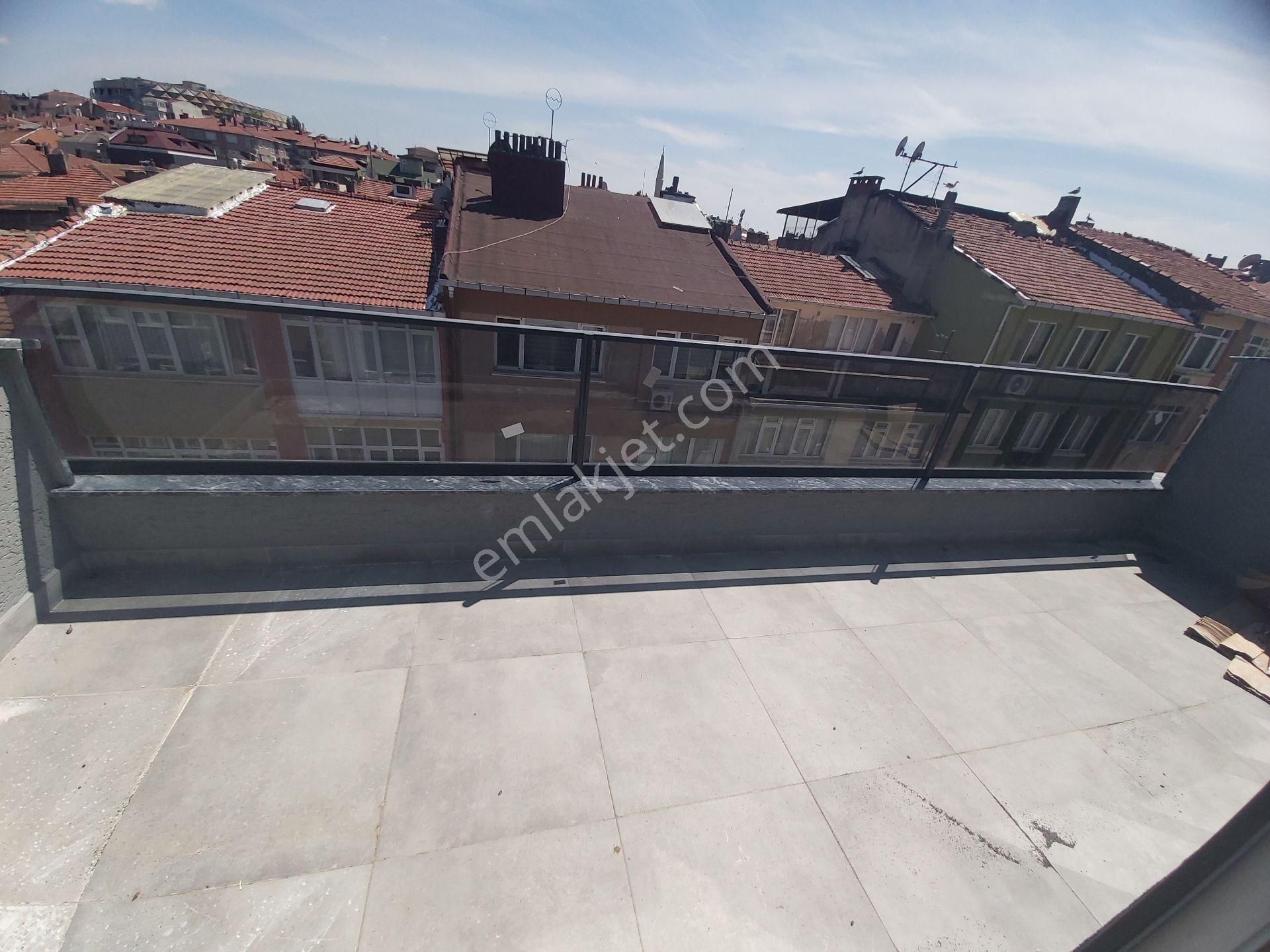 Aktaş'tan İcadiye'de Asansörlü 4+1 İskanlı Sıfır Dublex Daire - Görsel 2