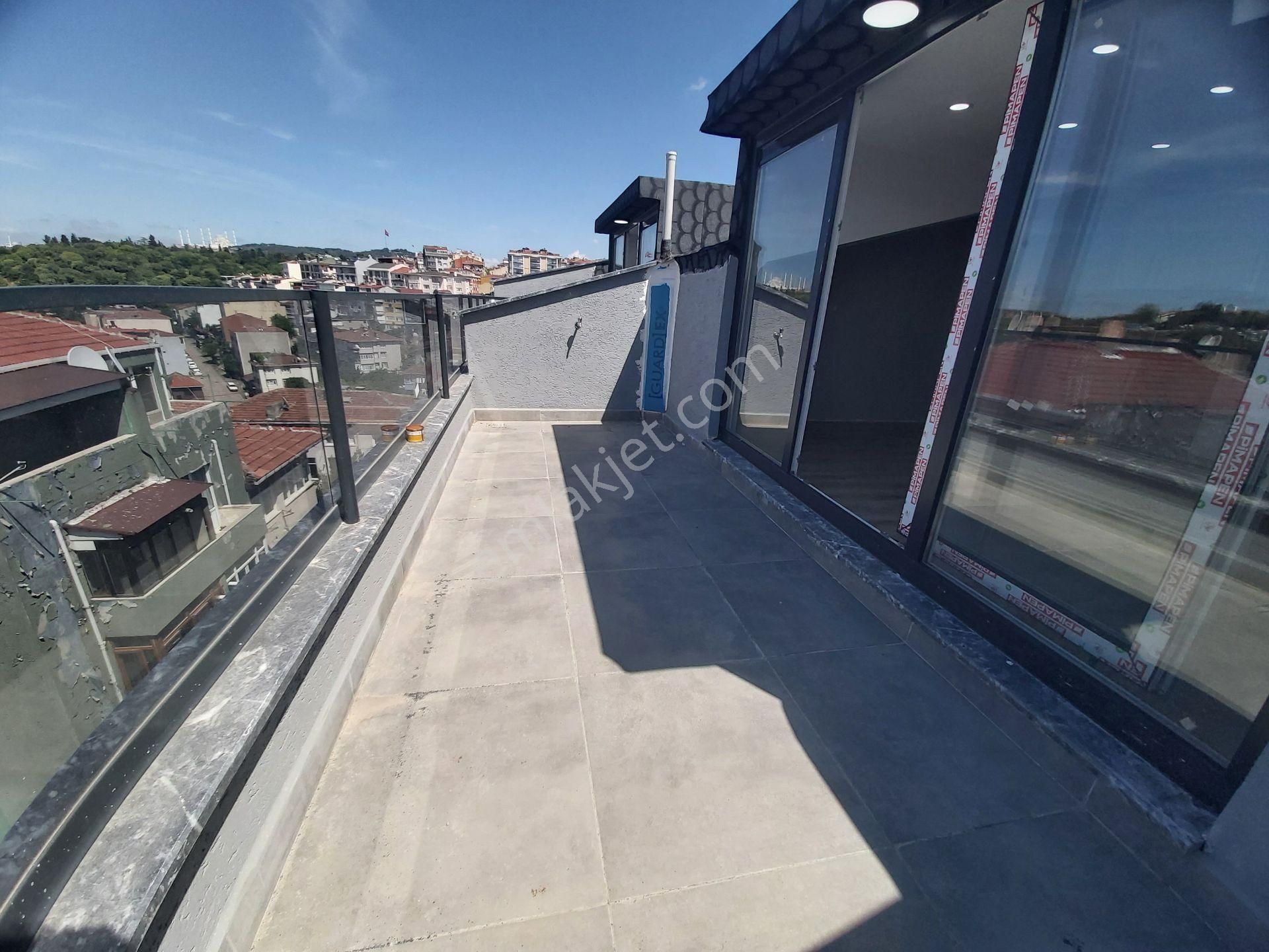 Aktaş'tan İcadiye'de Asansörlü 4+1 İskanlı Sıfır Dublex Daire - Görsel 3