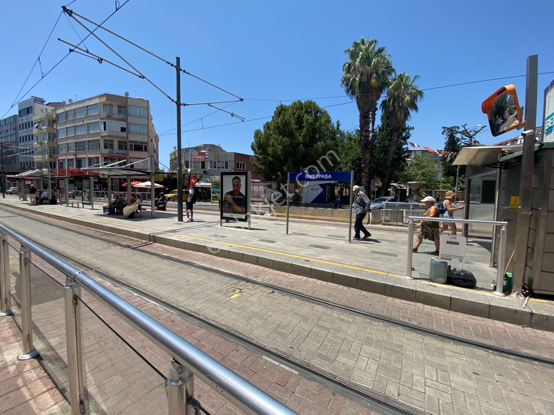 İsmetpaşa Tramvay Durağı Önü Geniş Cepheli Devren Kiralık - Görsel 16
