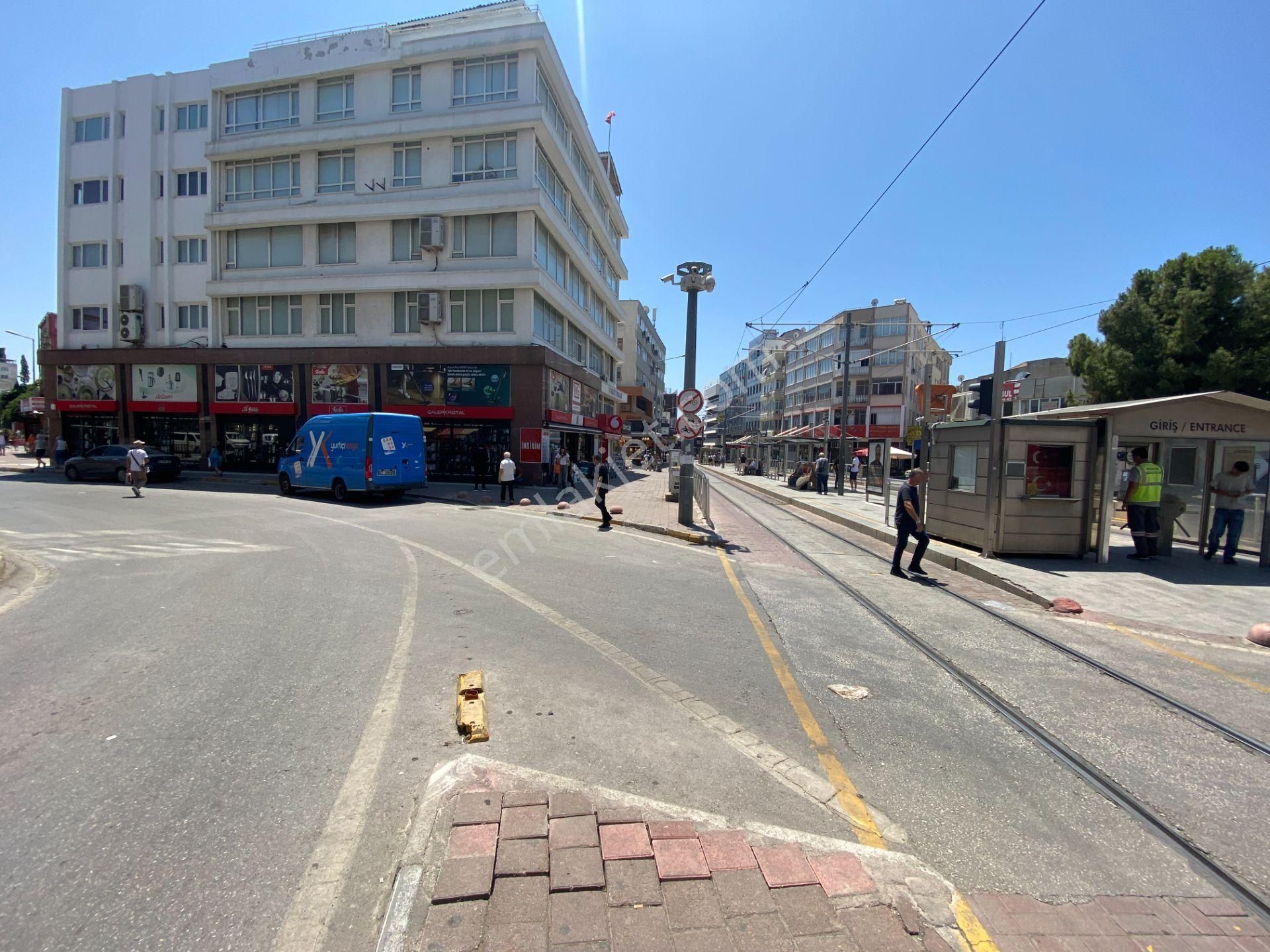 İsmetpaşa Tramvay Durağı Önü Geniş Cepheli Devren Kiralık - Görsel 17