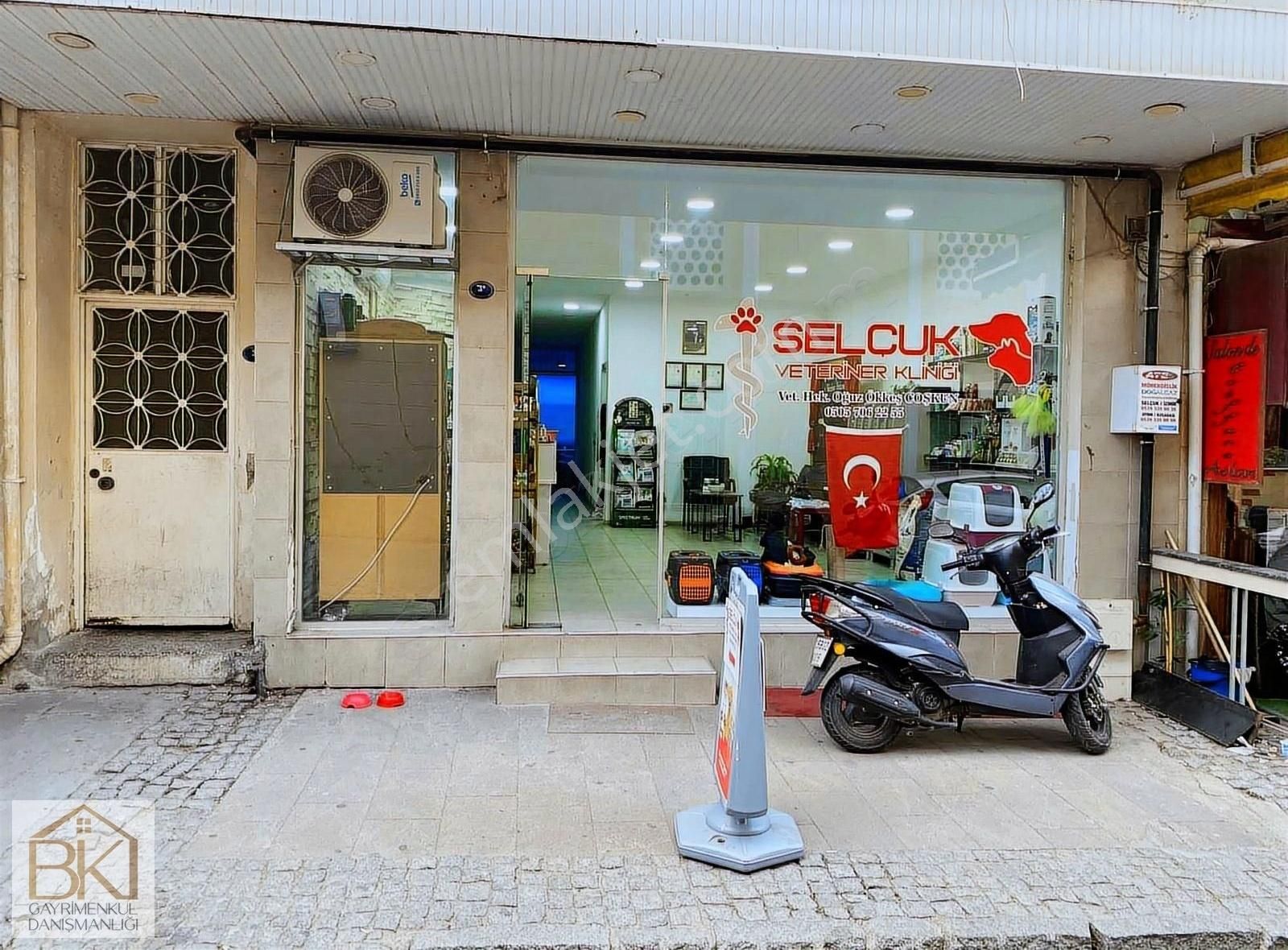 İzmir Selçuk Atatürk Mah. Çarşı Merkezde 179m2 Satılık Dükkan