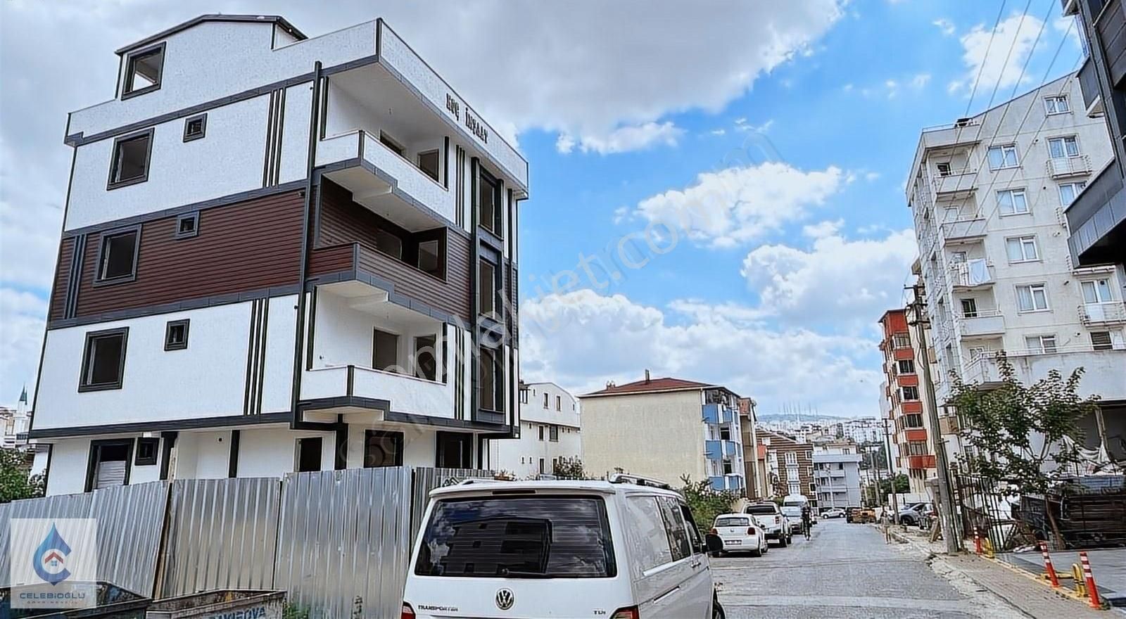 Çelebioglu Gyd Çayırova Atatürk Mah. Satılık 2+1 Daireler