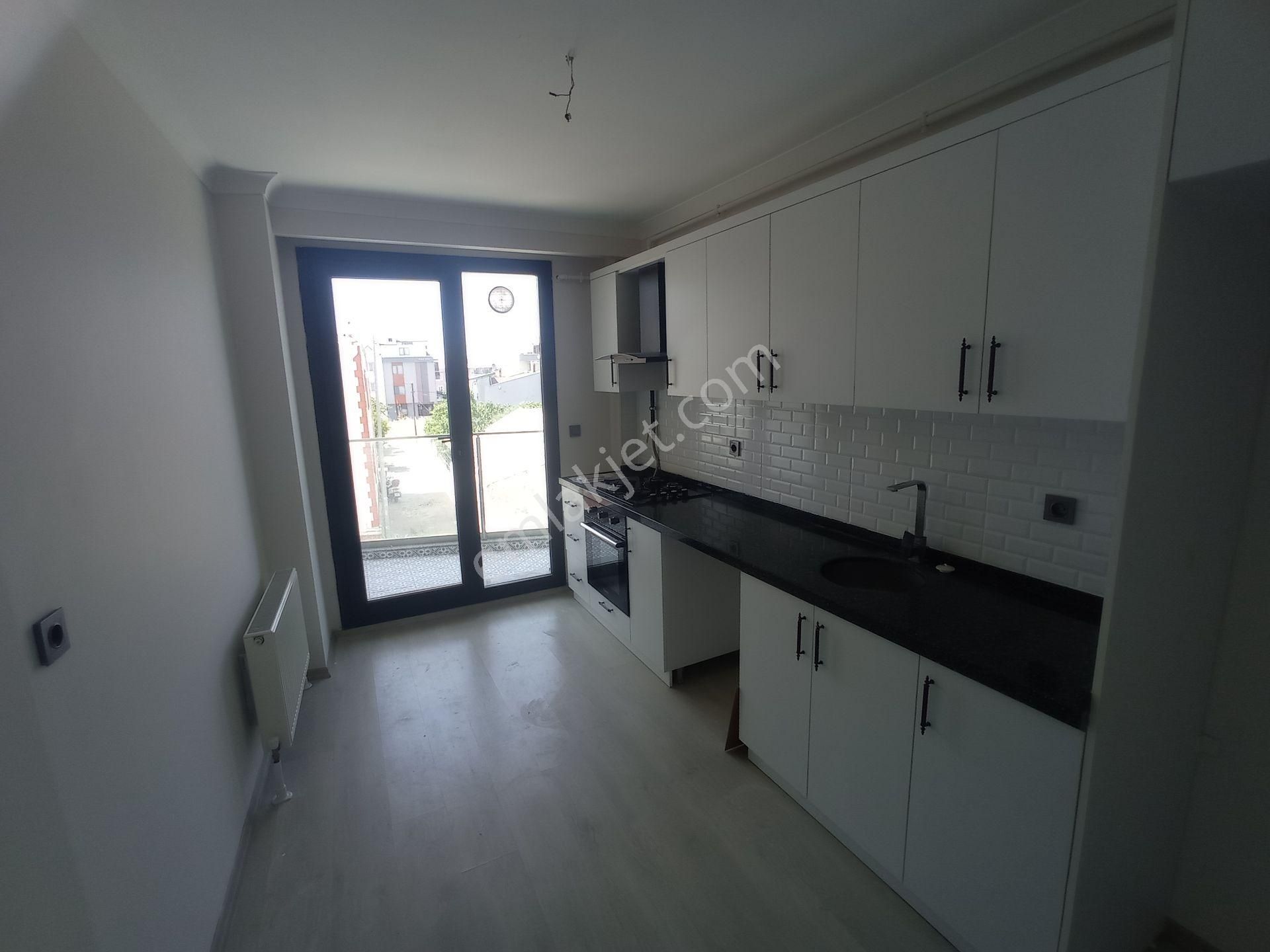 Eskidji' Den Kepez Karakolu Yanında Kiralık 2+1 Daire