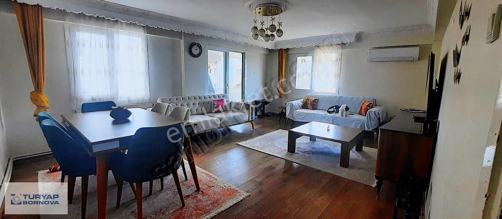 Bornova Stadyumu Karşısı Cadde Üzeri Süper Konum 3+1 Köşe Daire