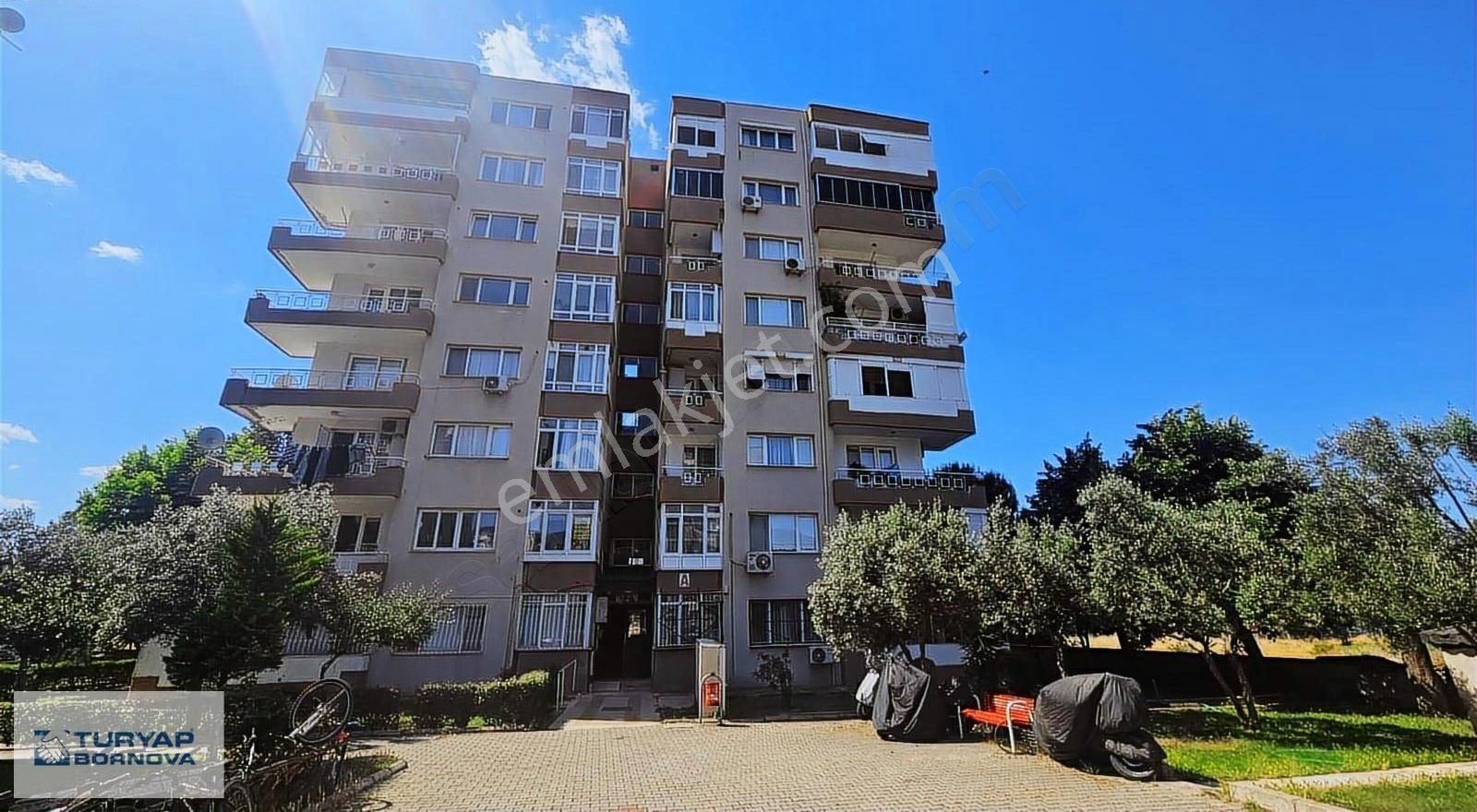 Turyap'tan Osmangazi Mahallesinde Ferah Köşe Kiralık 3+1 Daire