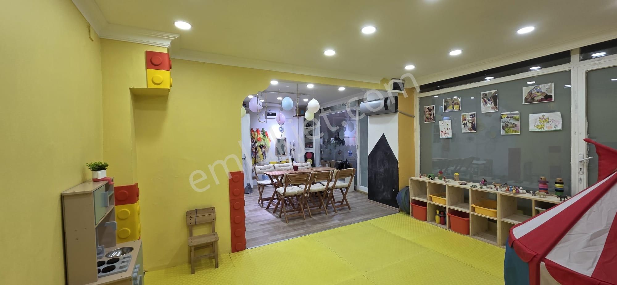 Gaziosmanpaşa Cumhuriyet Meydanı Pasaj İçinde Kiralık Dükkan