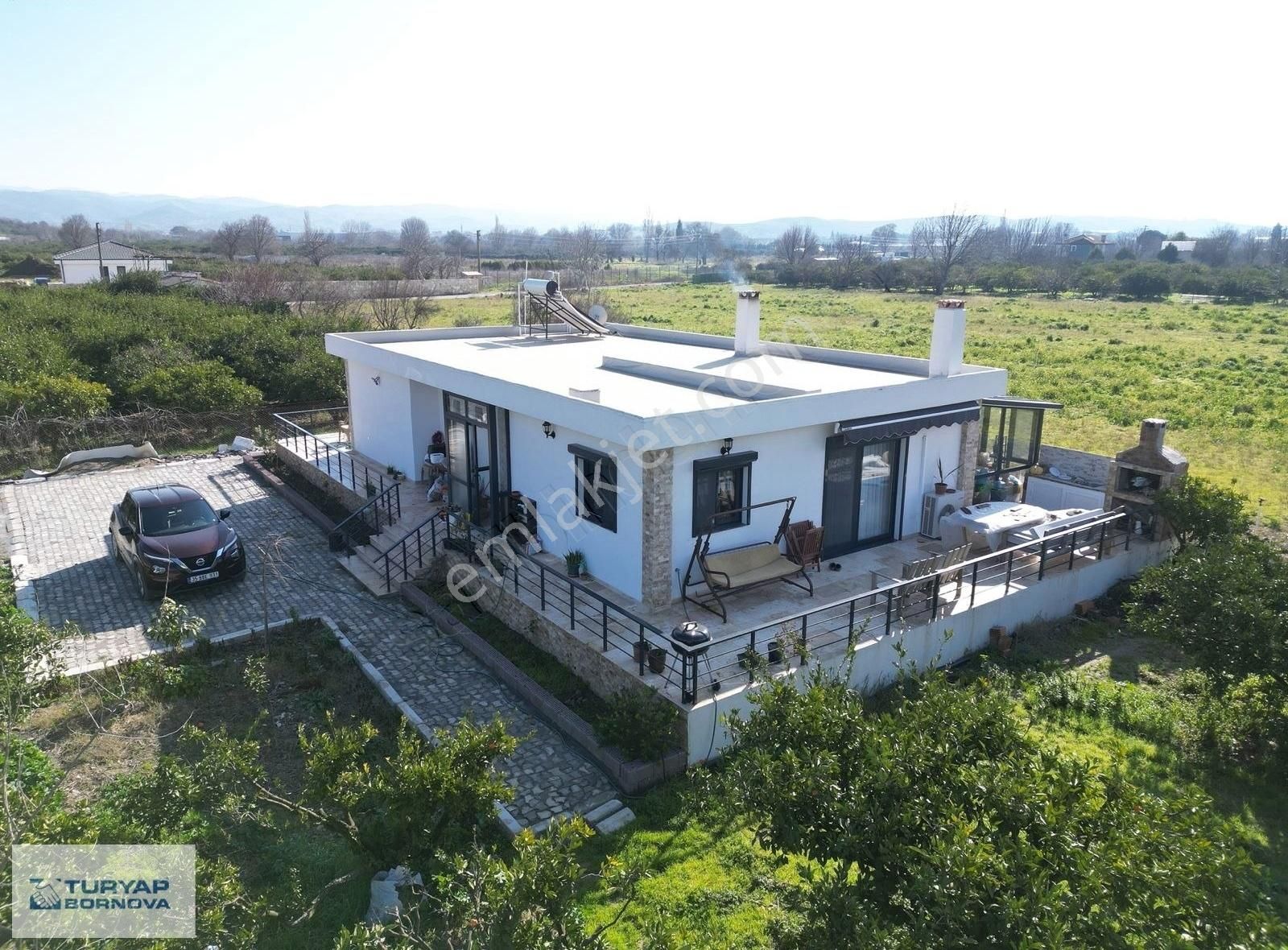 Seferihisar Düzce De Satılık Bahçe Ve İçerisinde Müstakil Ev