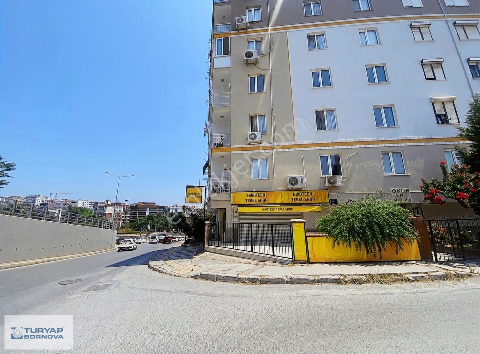 Turyap'tan Bornova Merkezde Satılık Cadde Üstü Ruhsatlı İşyeri