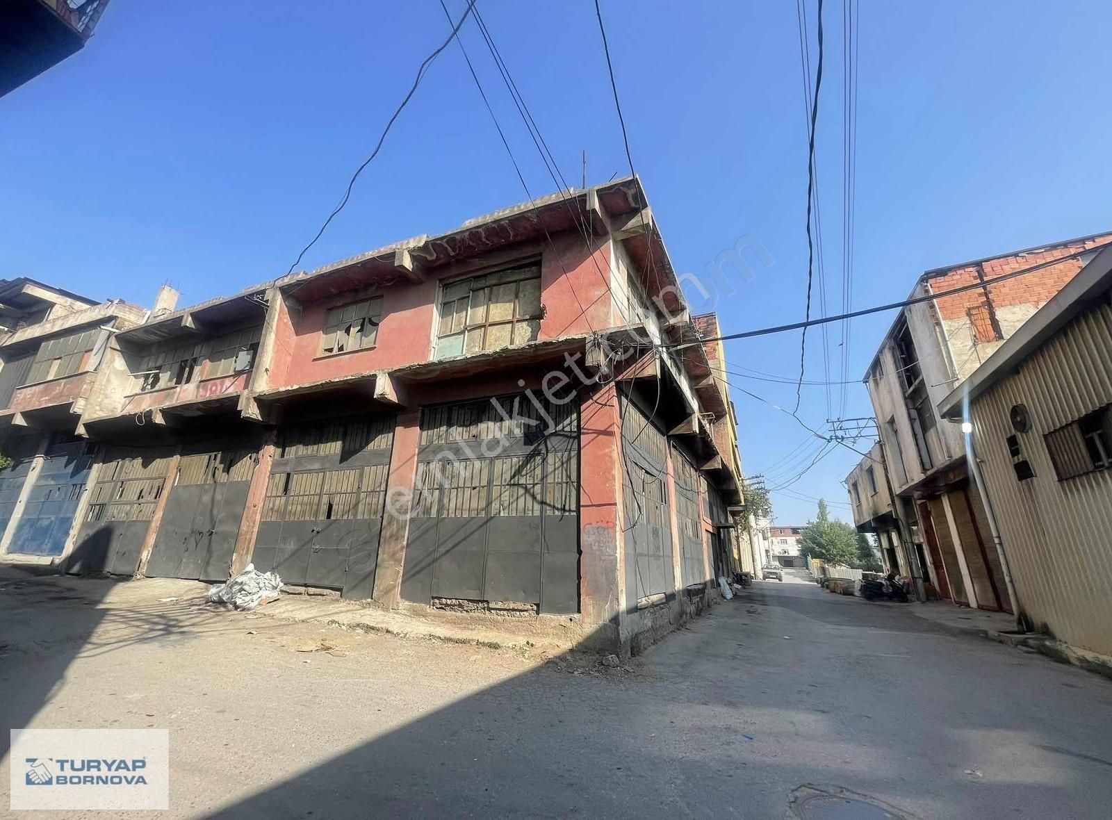 Buca Karabağlar Sanayi Sitesi Kiralık Dükkan