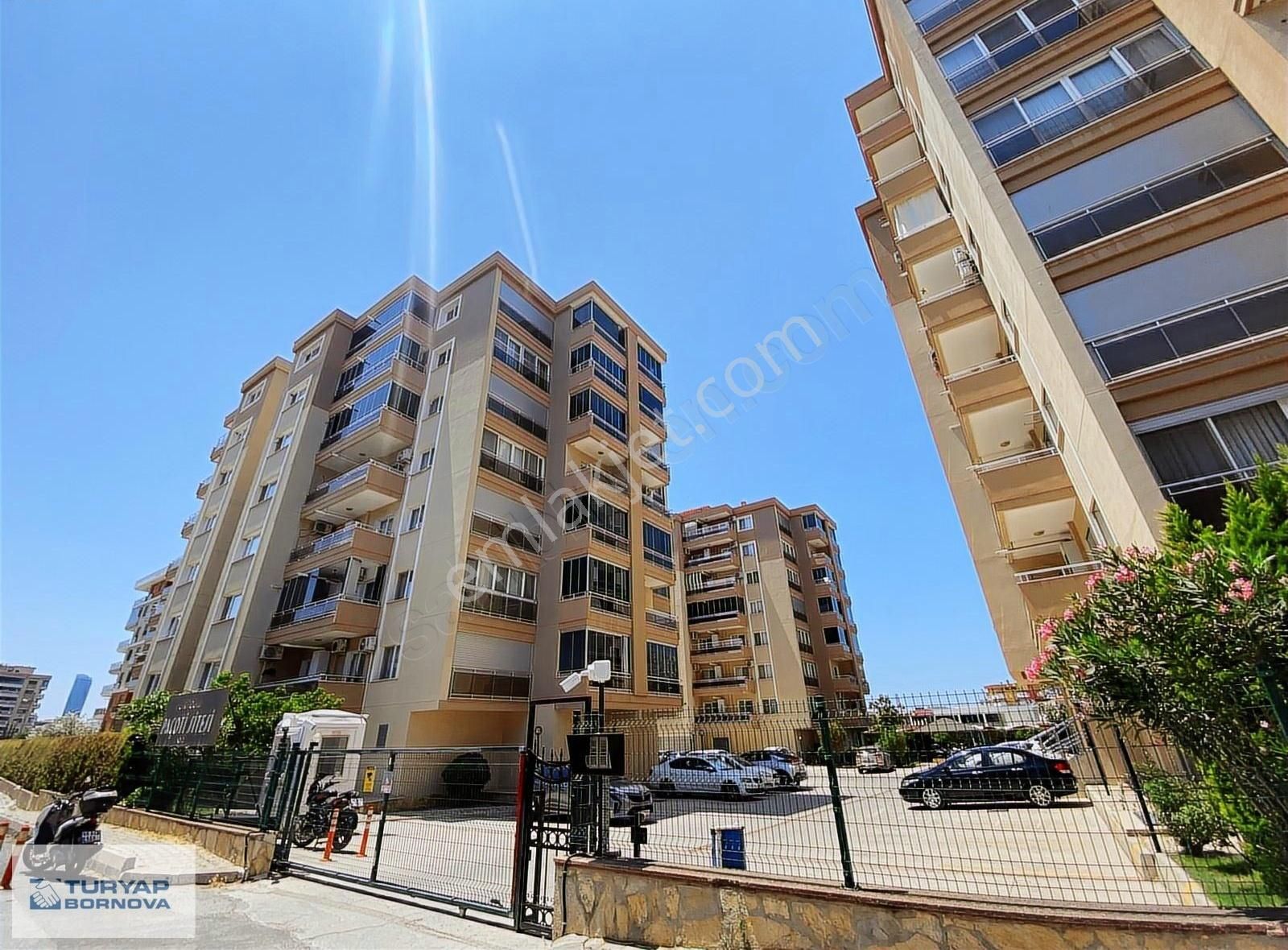 Turyap'tan Ciritoğlu Paçoti Sitesi'nde Satılık Geniş 3+1 Daire