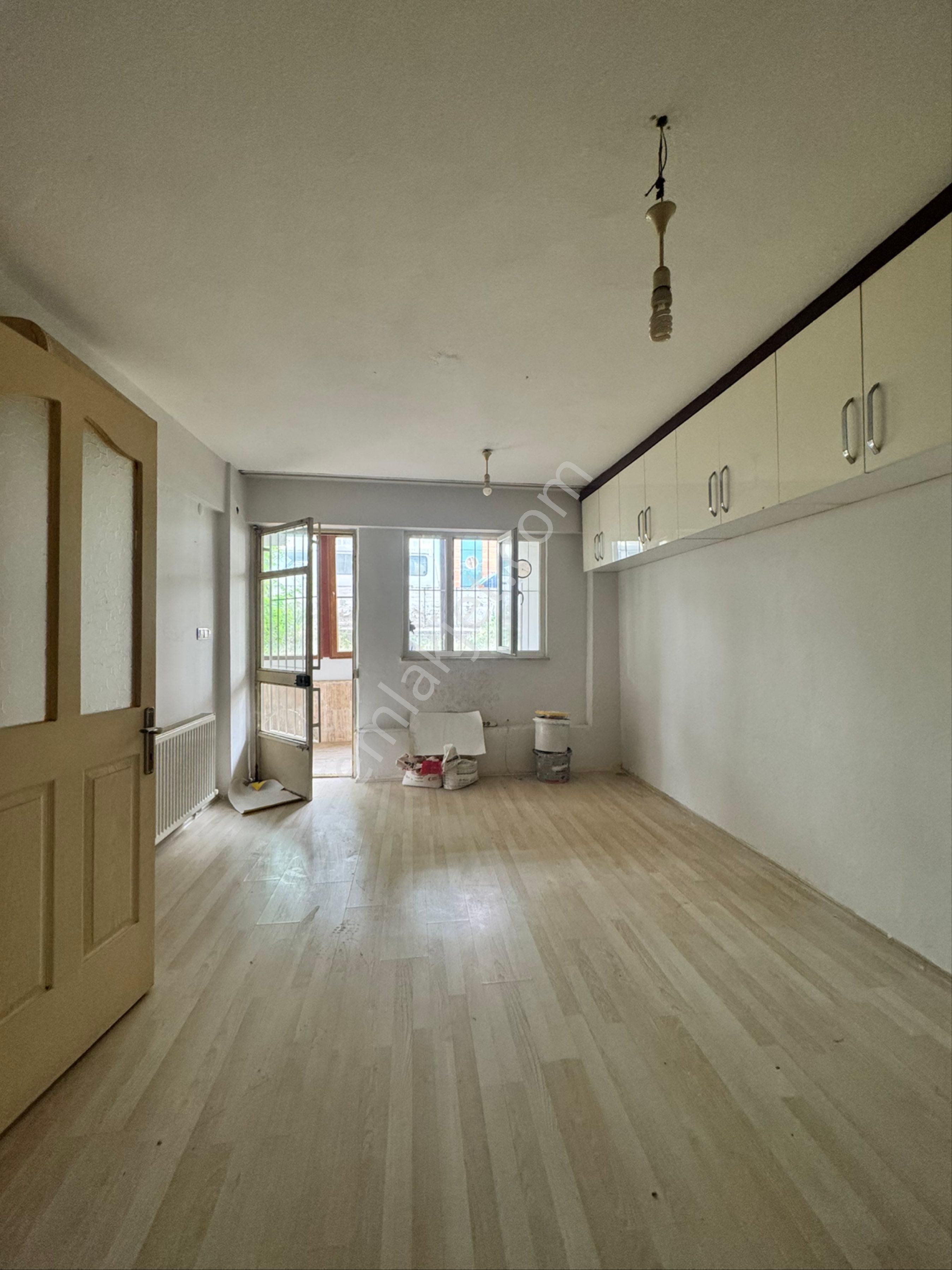 Kuşpınar Mahallesi Satılık Bahçe Katı