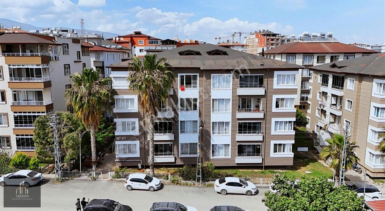 Vizyon Gayrimenkul'den Çekmece'de Site İçinde 3+1 Ara Kat Daire