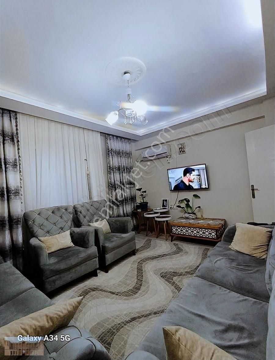 Satılık Çınarlı Dibinde 2+1 85 M2 Doğalgazlı Kombili Daire
