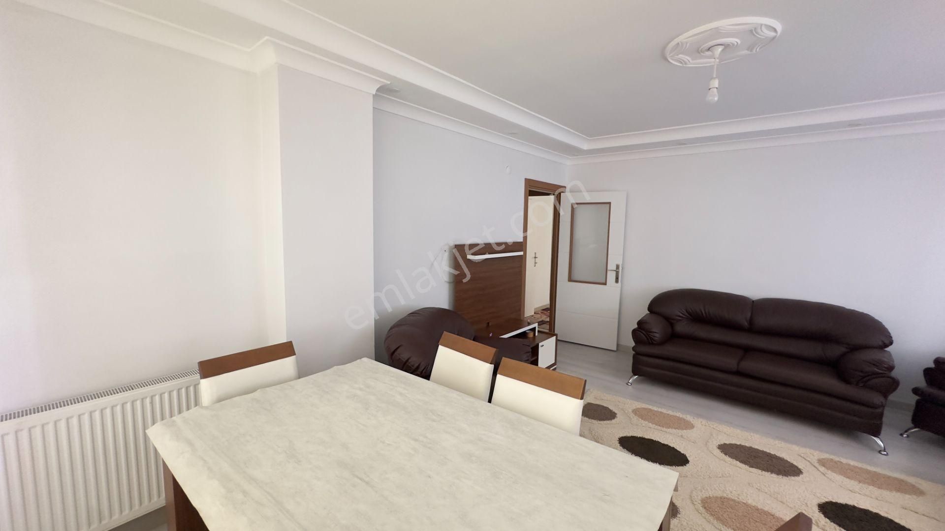 Merkezi Konumda Aile Apartmanı Ferah Geniş Kaçmaz Fırsat Eşyalı 2+1 Kiralık Daire