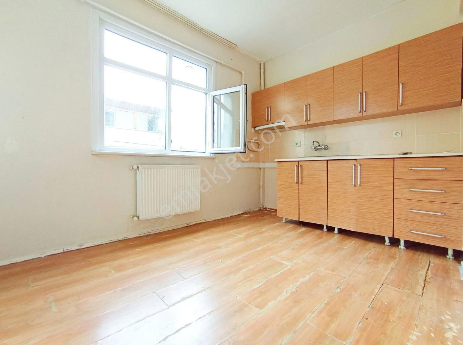 Sancaktepe Sarıgazi Atatürk Mh. Uysal Cad. "2+1 85m2" Ön Cephe