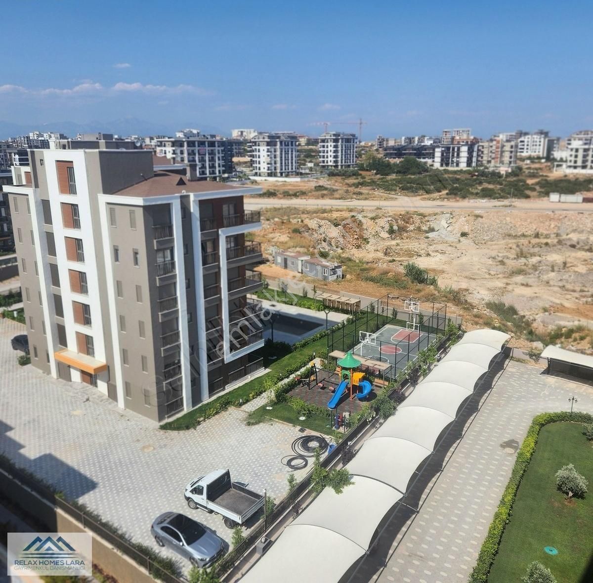 Altıntaş Da 7/24 Güvenlikli Havuzlu Lüks Site De Satılık 1+1 - Görsel 12