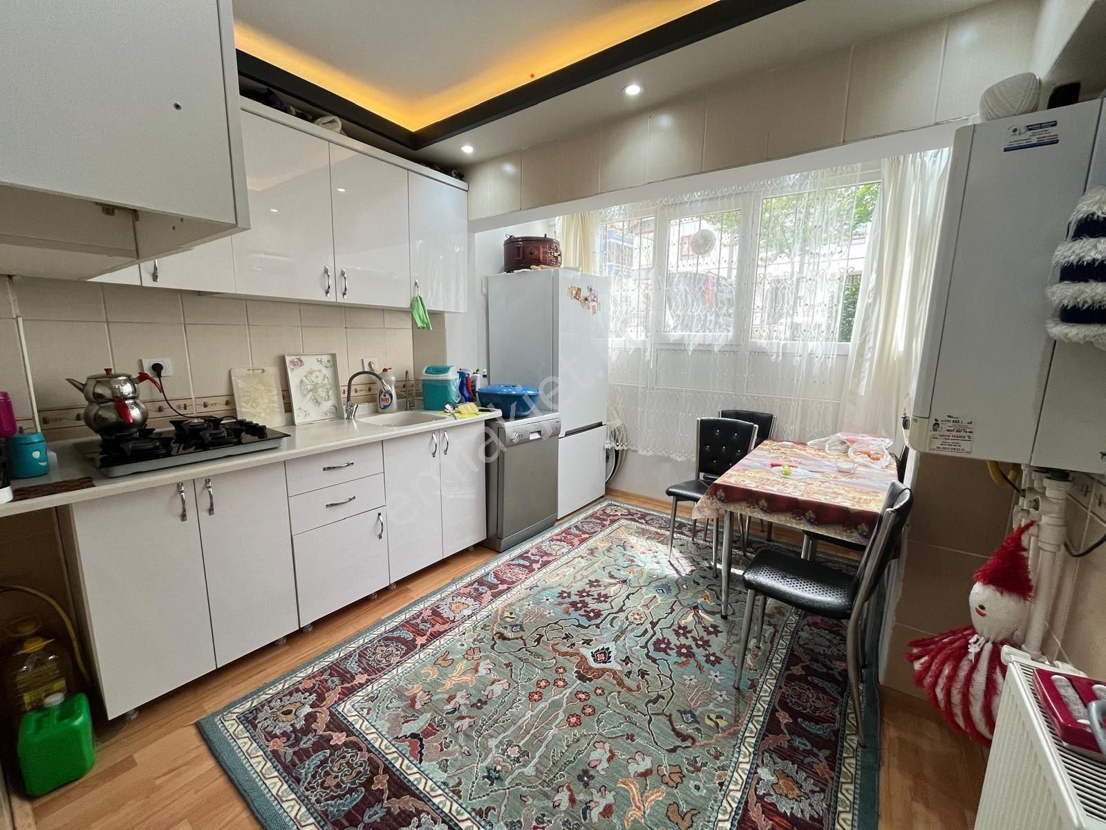 Karapürçek Mahallesinde 3+1 Giriş Kat Daire