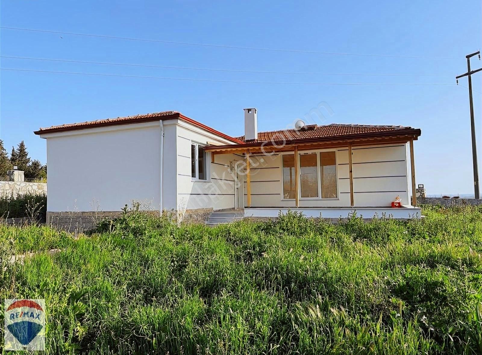 Ayvalı Merkezde Satılık 3+1 Müstakil Ev