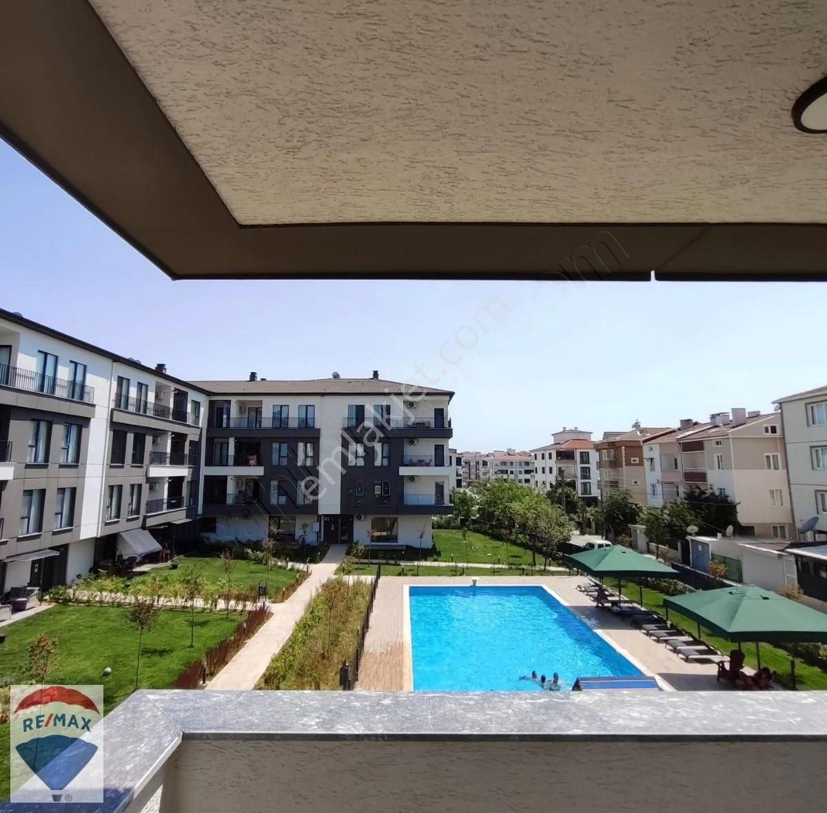Alya City Özel Hastane Karşısı Havuzlu Sitede 3+1 Lüks Daire