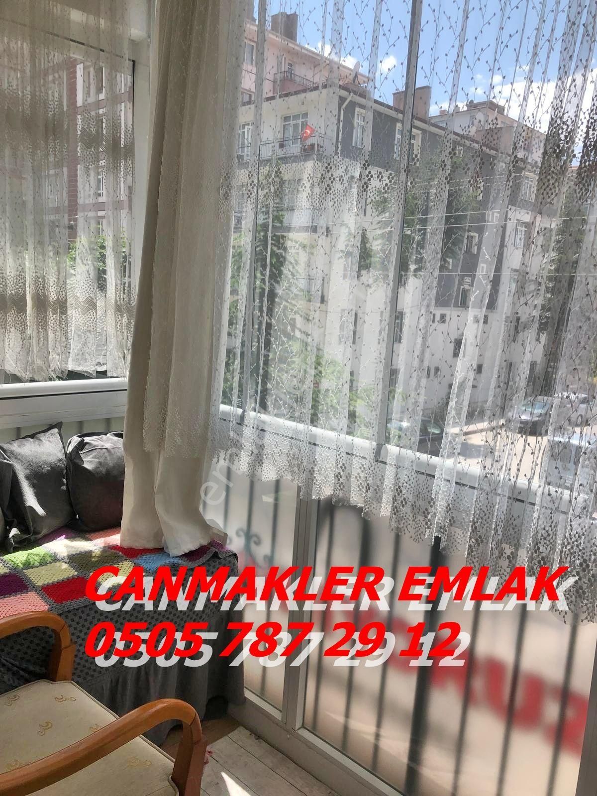 Ankara Yenimahalle Demetgül 3+1 Kombili Asansörlü Salona 2 Oda Açılır