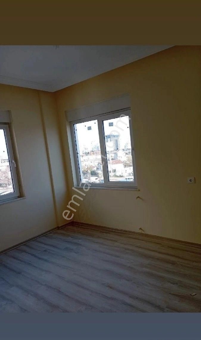 Satlık 2+1 Daire Sıfır Kat 1 Site İçi