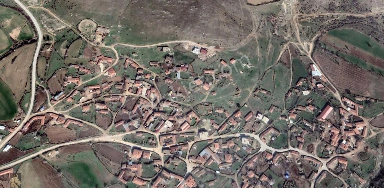 🏡 Erikler Köyü'nde Yola Cepheli, 2,5 Kat İmar İzinli, 491 Metrekarelik Arsa🌿