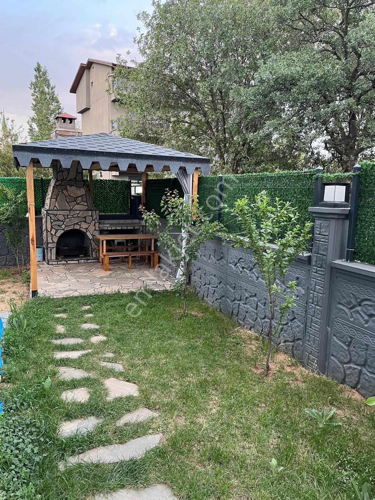 Denizli Bereketlerde 300m2 Arsa İçinde 3 Katlı Müstakil Villa - Görsel 4