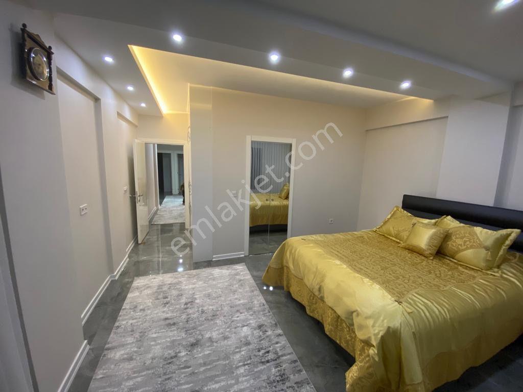 Denizli Bereketlerde 300m2 Arsa İçinde 3 Katlı Müstakil Villa - Görsel 20