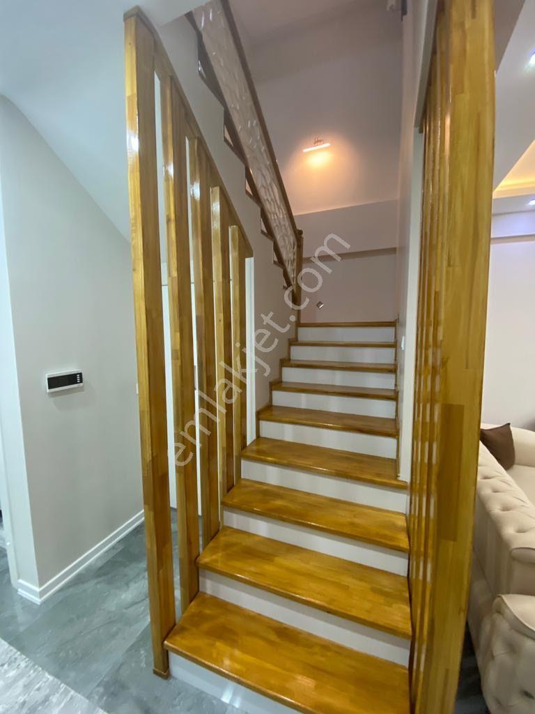 Denizli Bereketlerde 300m2 Arsa İçinde 3 Katlı Müstakil Villa - Görsel 19
