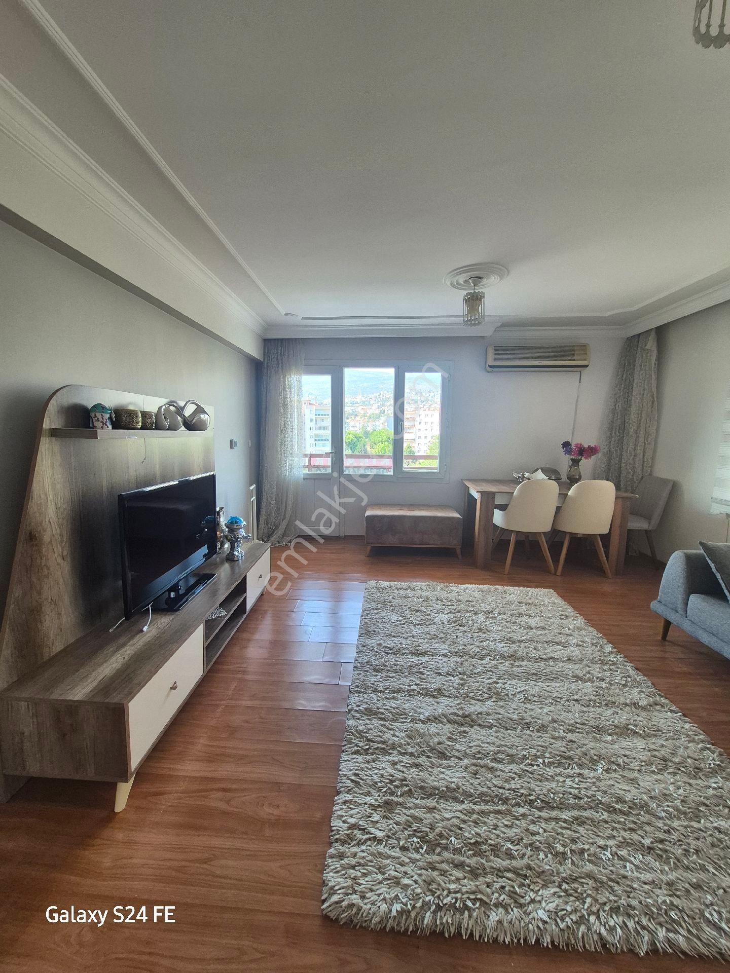 Bayraklı Da 3+1 Eşyalı Doğalgazlı Daire