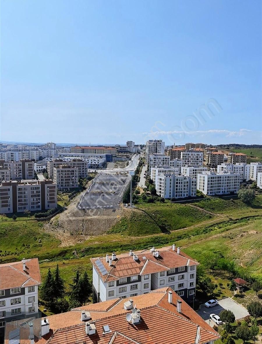 Odak Gayrimenkul 14.bölge 2+1 Ara Kat ''boş'' Daire