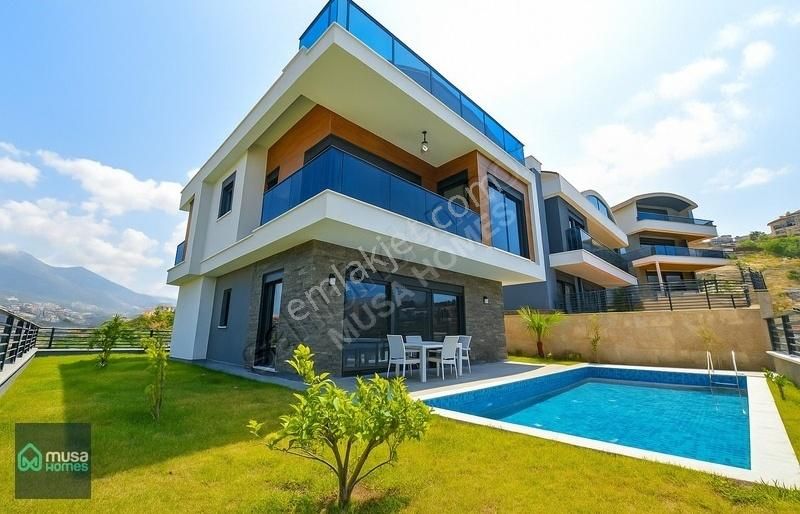 ️ Kargıcakta Deniz Manzaralı Koleksiyonluk Tripleks Villa