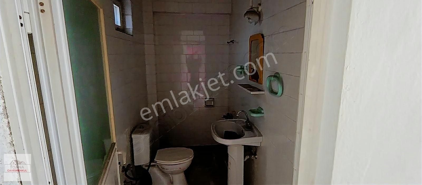 Tuana Emlak'tan Gülpınar Mahallesinde İki Katlı İş Yeri - Görsel 17