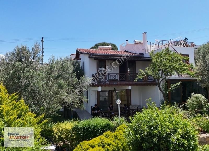 Pelitköy Yunuskent Sitesinde 3+1 Bakımlı Satılık Villa