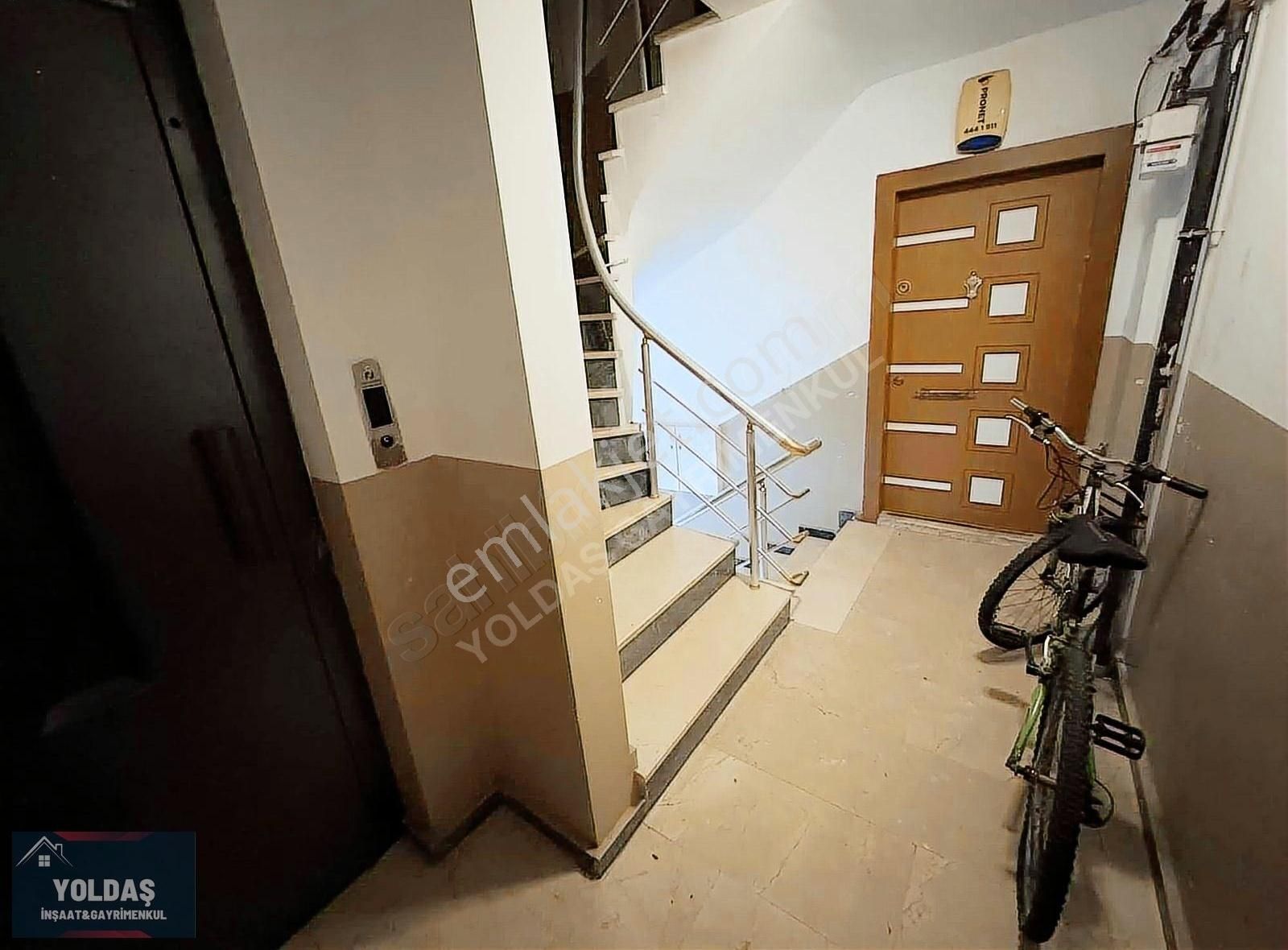 Yoldaş İnşaat'tan Satılık 3+1 130 M2 1.kat Asansörlü Daire