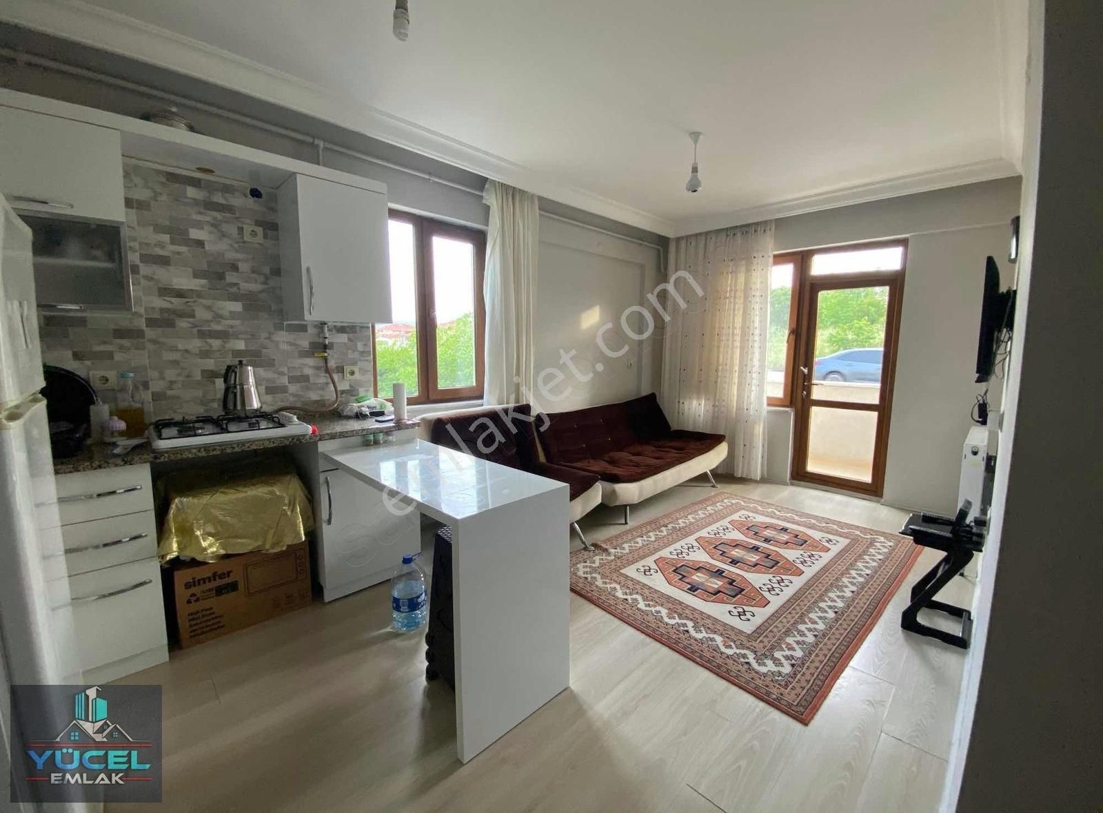 100.yılda Kiralık 1+1 Eşyalı Temiz Daire (ara Kat )