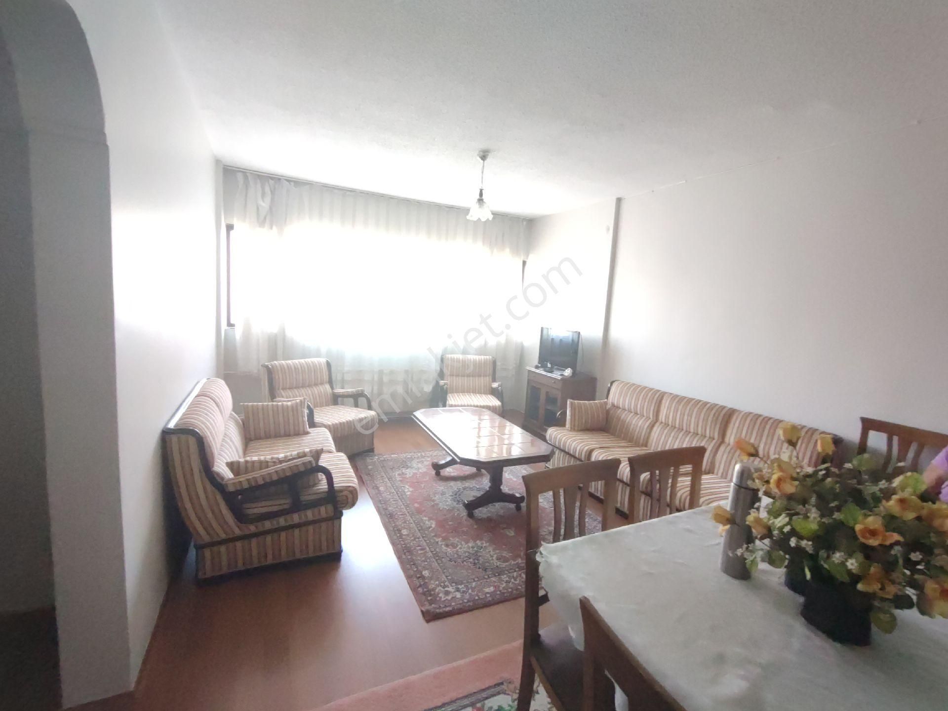 Eryaman Merkezde Ful Beyaz Eşyalı Mobilyalı Katta Manzaralı 3+1