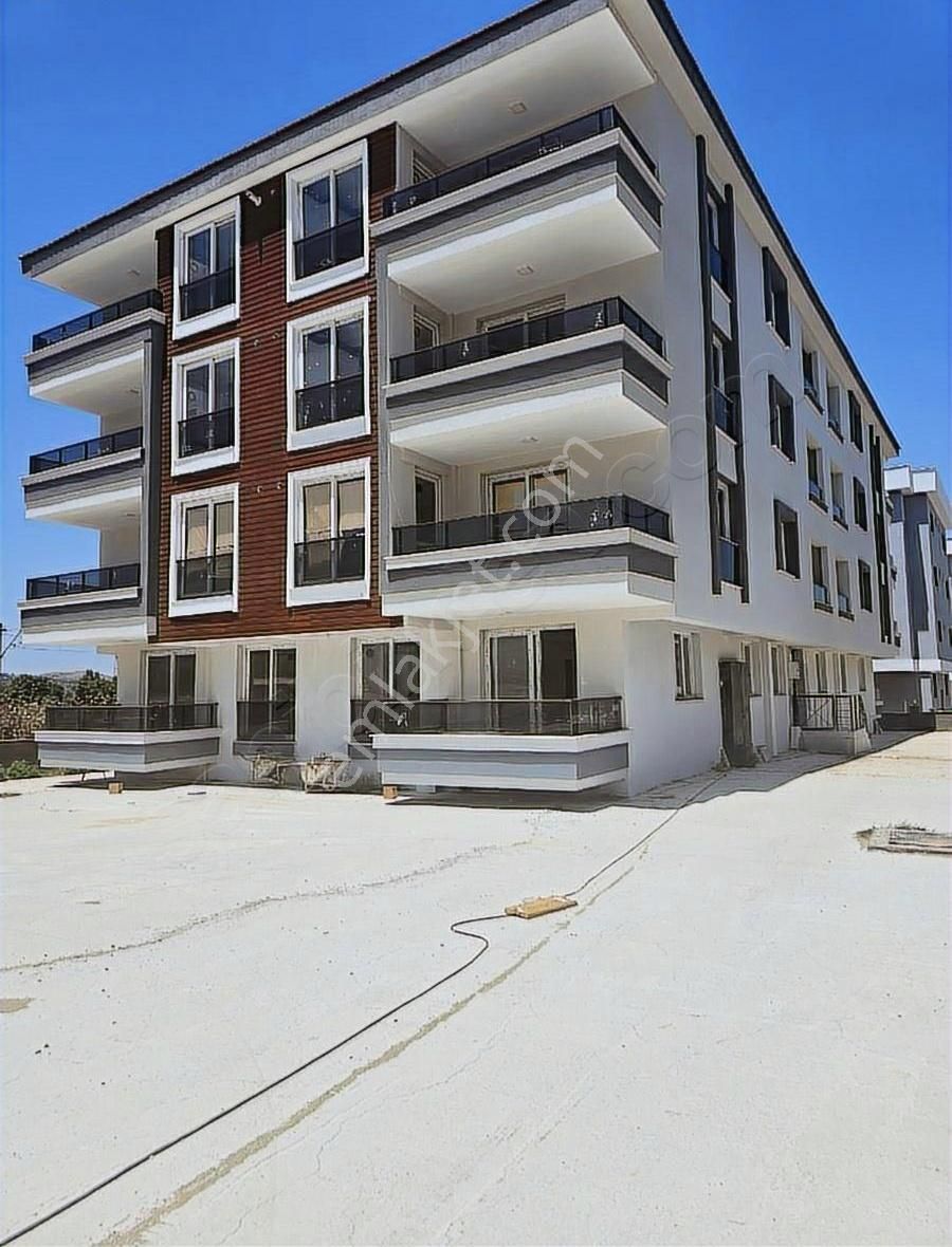 Tire Arslan Emlaktan Fatih Geniş 2+1 Sıfır Arakat Daireler