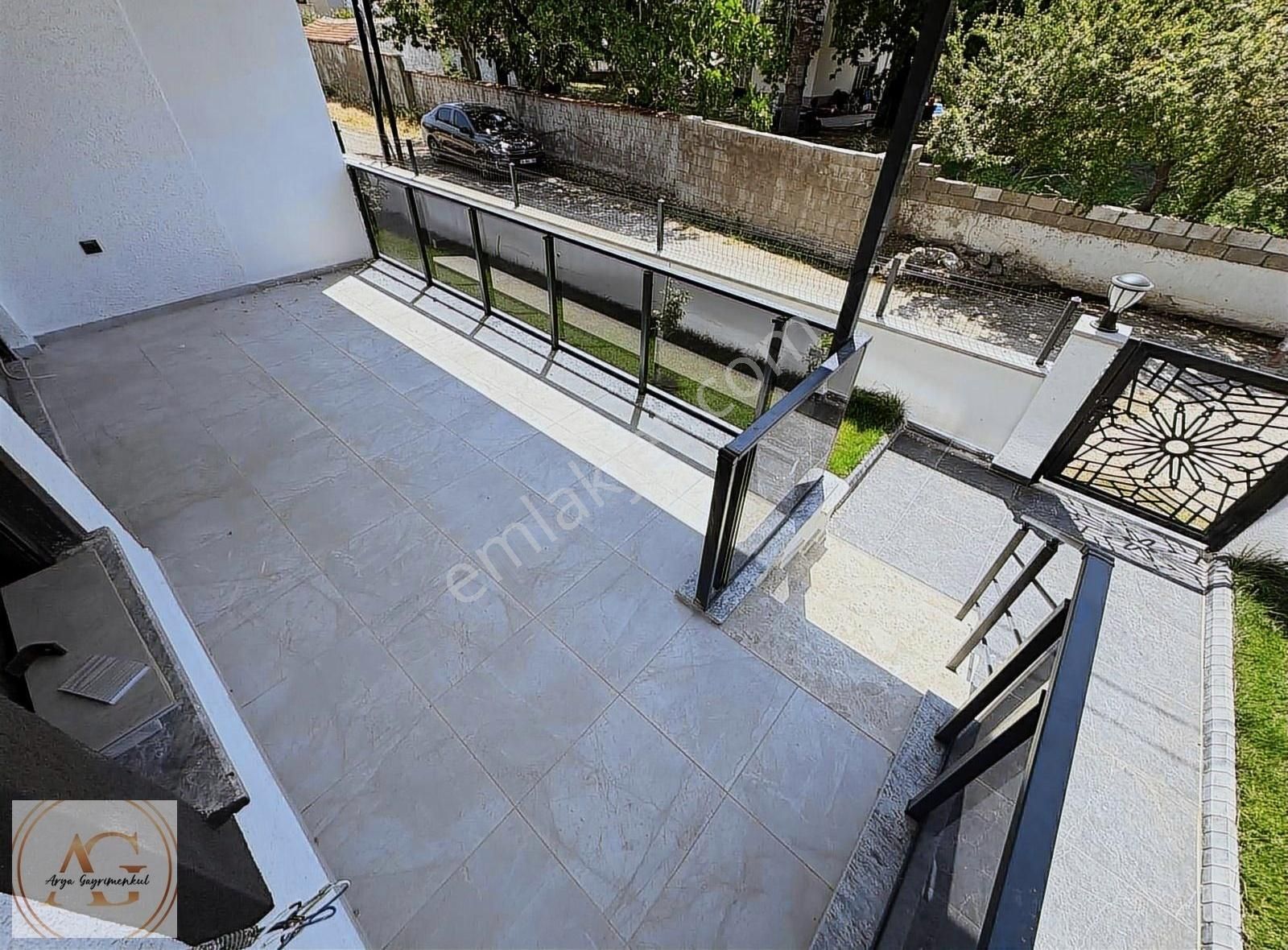 Arya'dan Güre'de Denize 50 Metre Deniz Manzaralı 3+1 Villa - Görsel 23