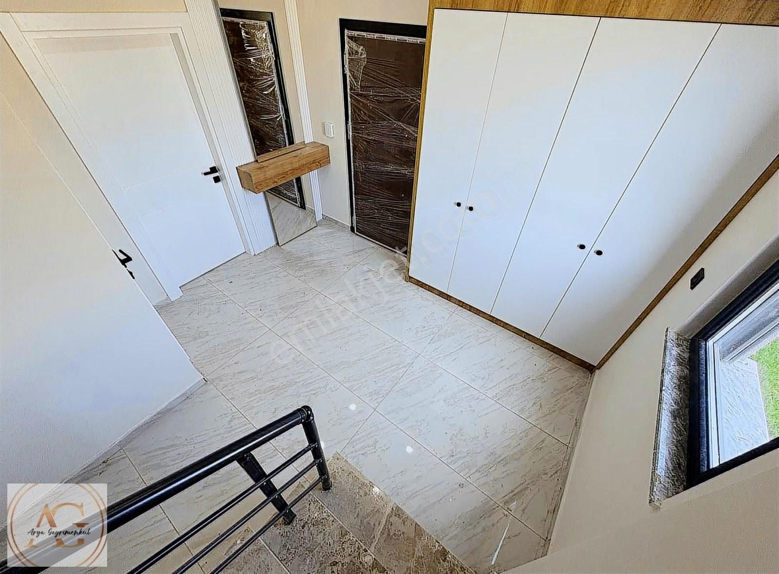 Arya'dan Güre'de Denize 50 Metre Deniz Manzaralı 3+1 Villa - Görsel 2