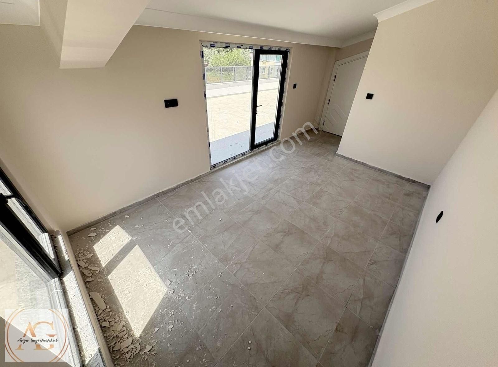 Arya'dan Güre'de Denize 50 Metre Deniz Manzaralı 3+1 Villa - Görsel 20