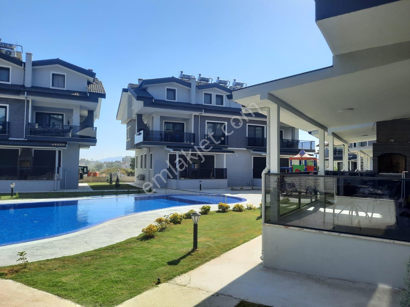 Site İçinde Satılık 1+1 Full Eşyalı