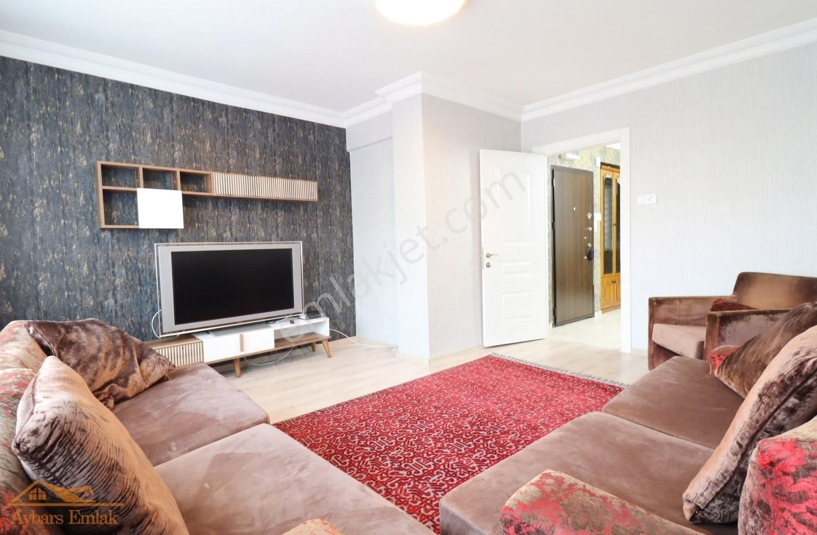 Aybarstan Söğütleçeşme Caddesinde 3+1den 2+1e Çevrilmiş Daire
