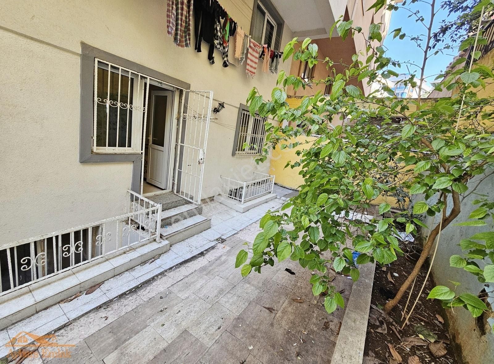 Armağanevlerde Ters Dubleks 4+1 Bahçe Kullanımlı Kiralık Daire