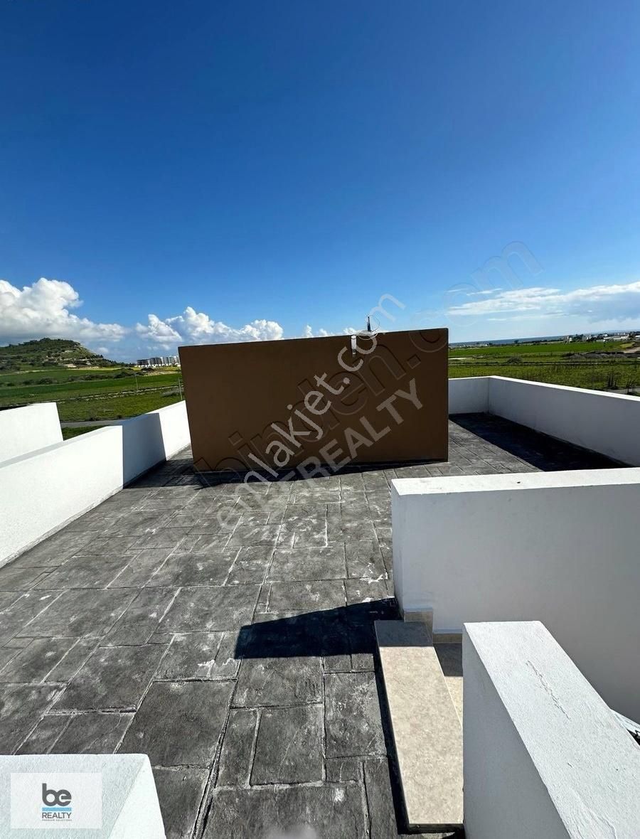 Kktc İskele Boğaz'da Deniz Manzaralı Havuzlu Villa
