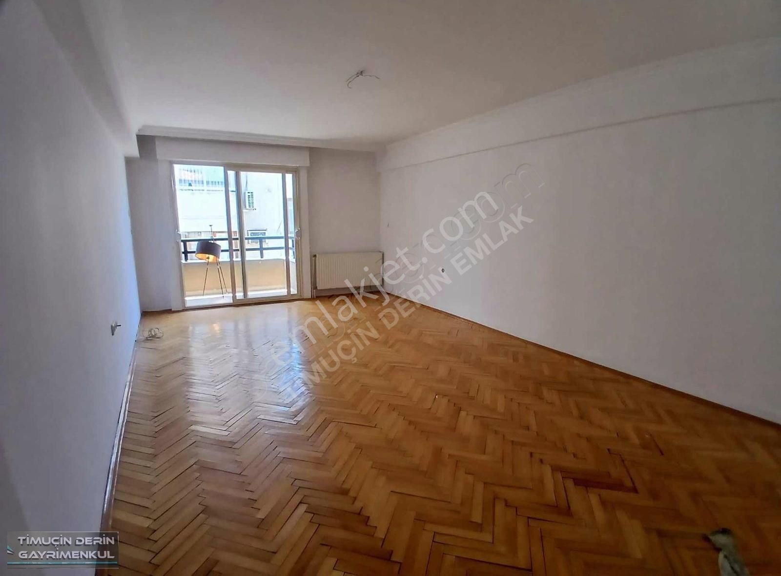 Çankaya Mh. Nde Deniz Manzaralı, Otoparklı Genç Bina 3+1 Kiralık