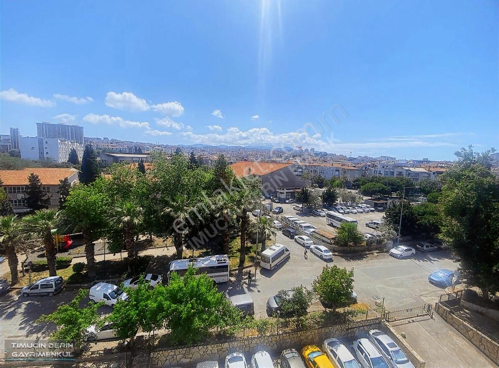 Üçyol Metro Yakını Arakat Asansörlü Otoparklı 3+1 Kiralık Daire