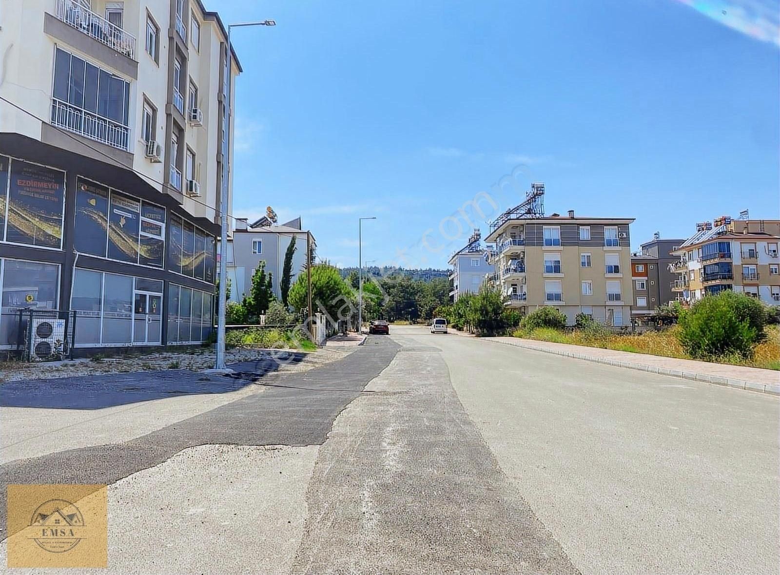 V.karşıyaka'da_merkezi Konum_8-10 Dairelik_490 M2_konut Arsası