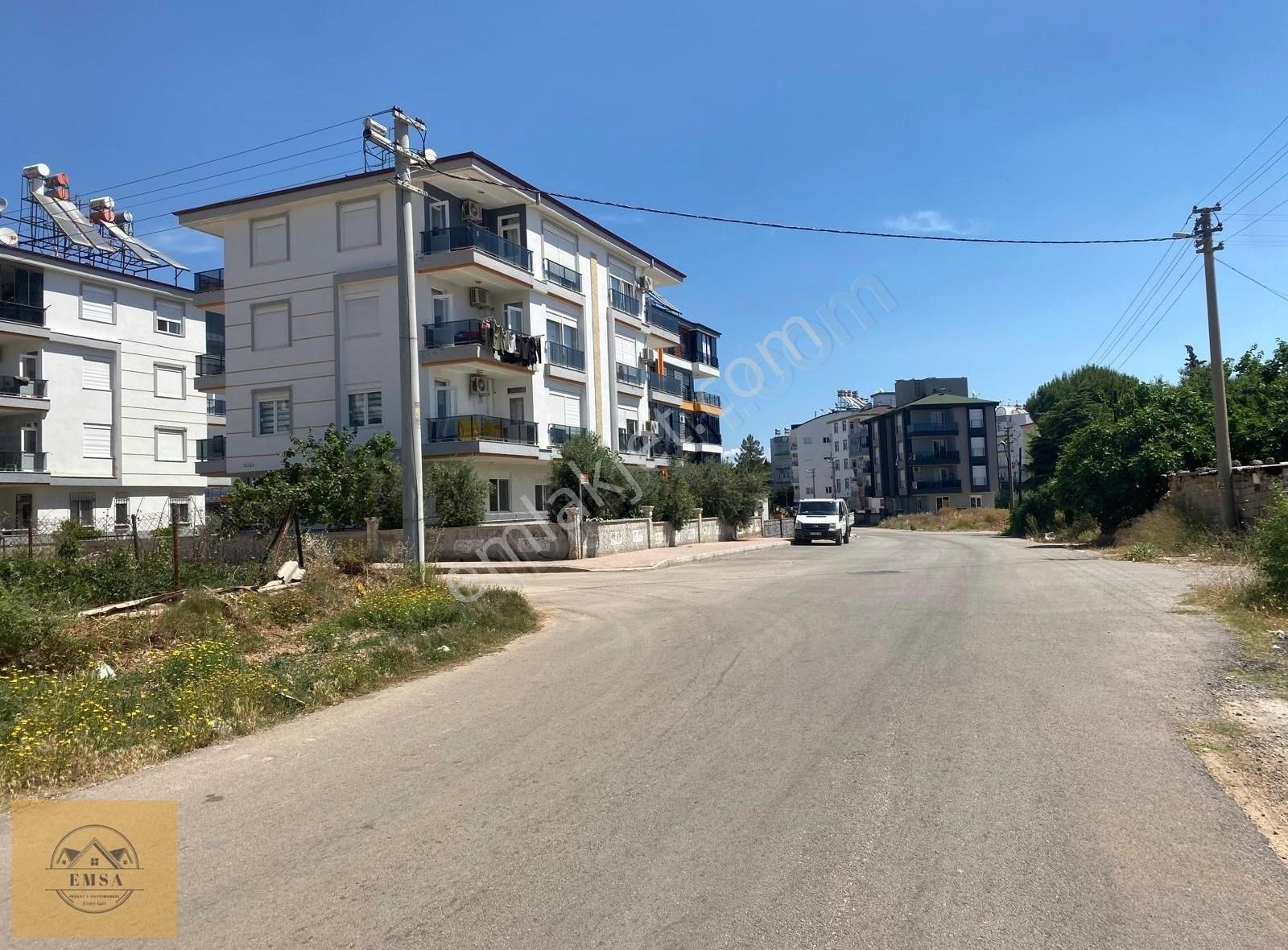 Aktoprak'ta_üç Tarafı Yol_1.0 Emsal_site İçin Uygun_1658 M2_arsa