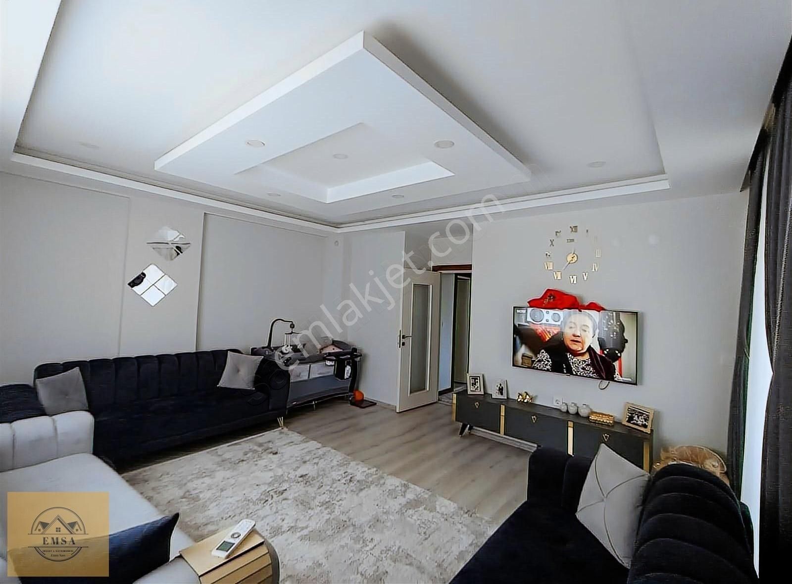 Varsak Karşıyaka'da Gayet Geniş Ve Bakımlı Masrafsız 2+1
